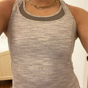 Lululemon workout top/sports bra